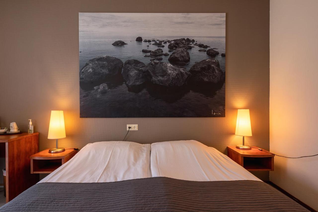B&B Hotel Rebecca De Waal Eksteriør bilde