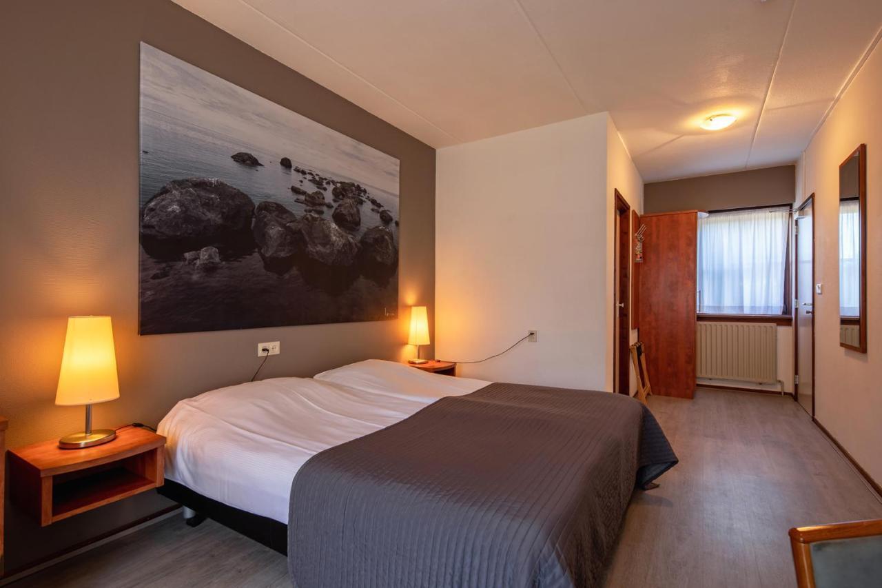 B&B Hotel Rebecca De Waal Eksteriør bilde