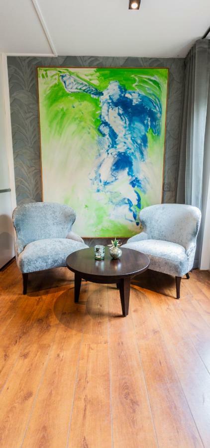 B&B Hotel Rebecca De Waal Eksteriør bilde